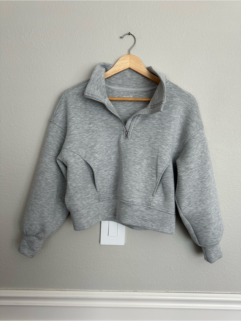 Old Navy Light Gray Cropped Quarter-Zip Pullover